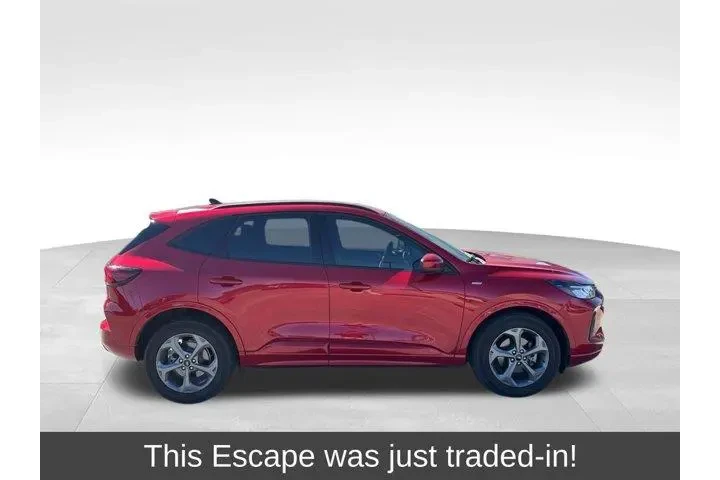 $26327 : Ford Escape 2023 AWD ST-Line image 1
