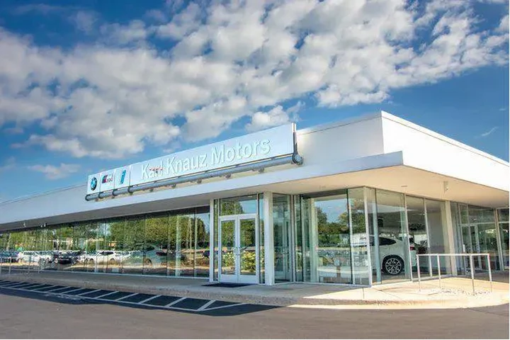 $39995 : BMW 3 Series 2023 AWD 330i x image 5