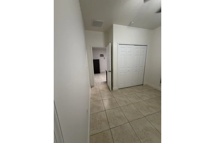 $1500 : apartamento efficiency image 5