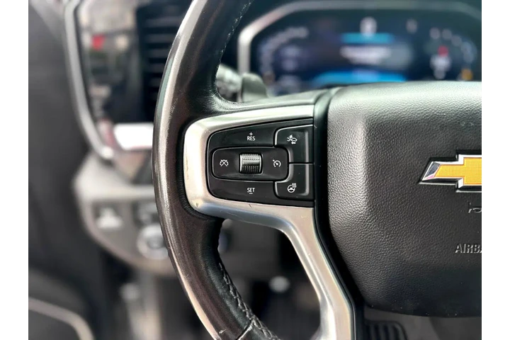 2023 Silverado 1500 LTZ image 9