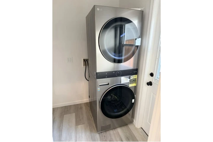 $2500 : 3 Bed 2Bat Home in South Gate image 5