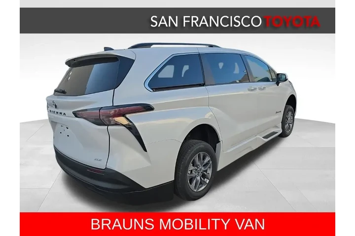 $89888 : 2026 Sienna XLE 8 Passenger image 6