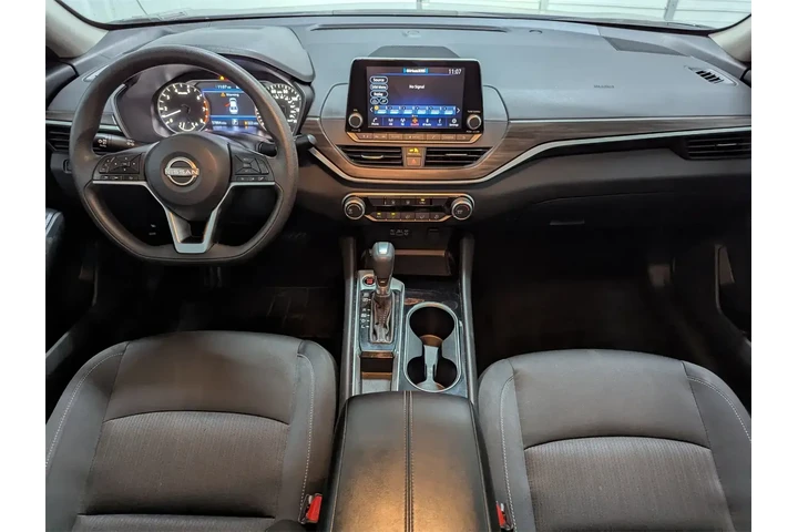 $21997 : Nissan Altima 2024 2.5 SV 4d image 6