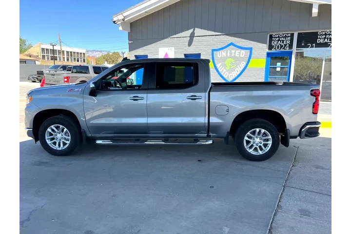2023 Silverado 1500 LT Crew C image 8