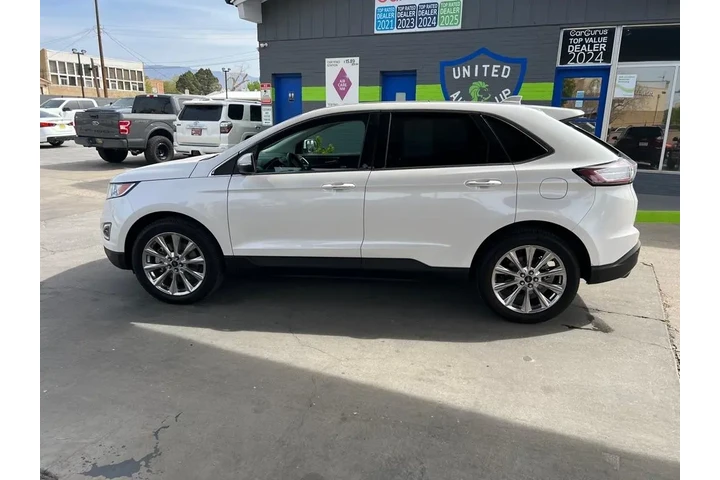 2017 Edge Titanium AWD image 8