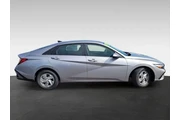 $20987 : Hyundai ELANTRA 2025 SE 4dr thumbnail