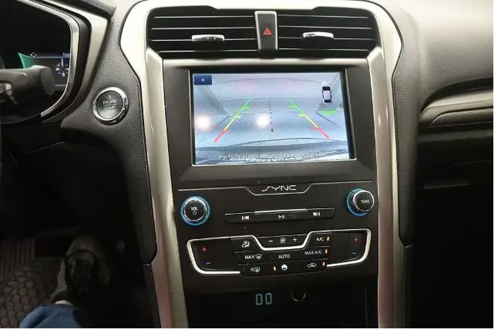 $17998 : Ford Fusion 2020 SE 4dr Seda image 4
