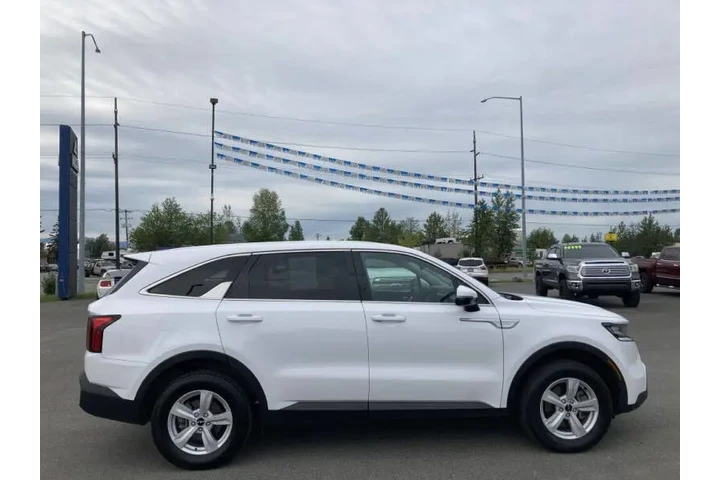 $22999 : 2022 Sorento LX image 5