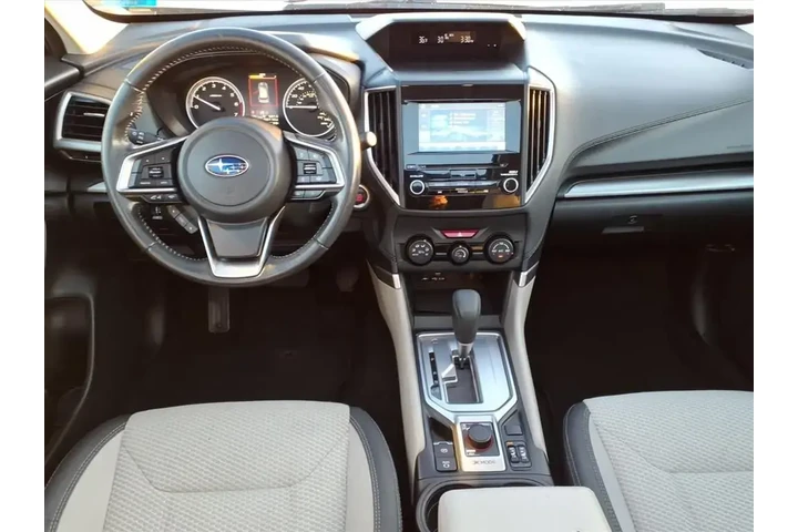 $16393 : Subaru Forester 2021 AWD Pre image 8