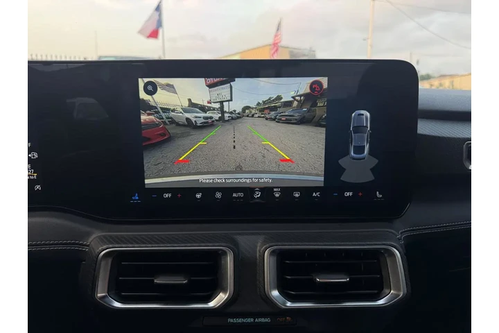 2024 Mustang GT Premium Coupe image 8