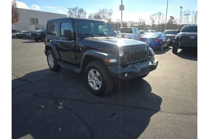 $26624 : Jeep Wrangler 2023 4x4 Sport image 3