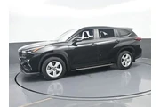 $30991 : Toyota Highlander 2023 L 4dr thumbnail