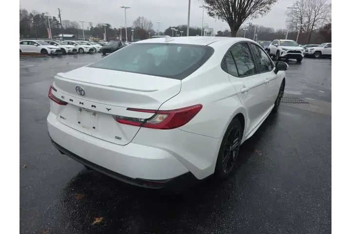 $26799 : Toyota Camry 2025 SE 4dr Sed image 8