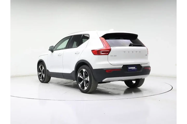 $21998 : Volvo XC40 2020 AWD T5 Momen image 1