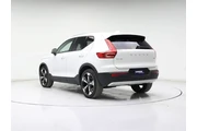 Volvo XC40 2020 AWD T5 Momen en Omaha