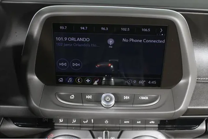 $38113 : Chevrolet Camaro 2021 SS 2dr image 6