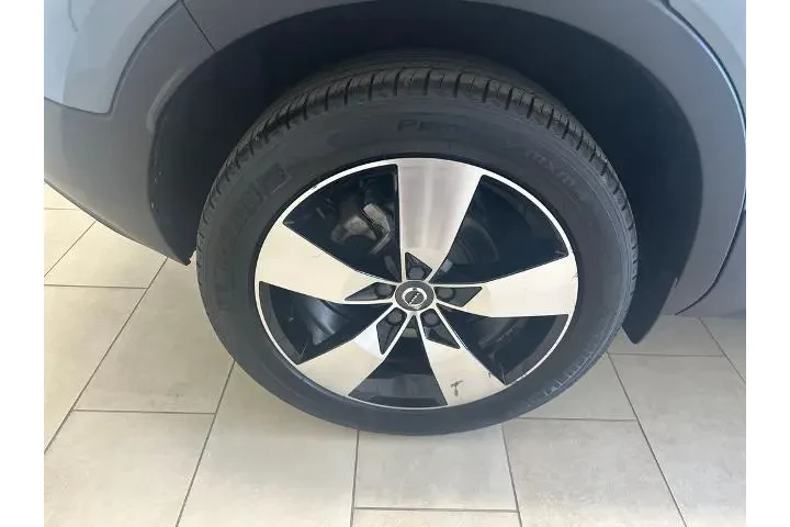 $24129 : Volvo XC40 2020 AWD T5 Momen image 8