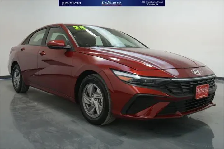 $20795 : Hyundai ELANTRA 2025 SE 4dr image 1