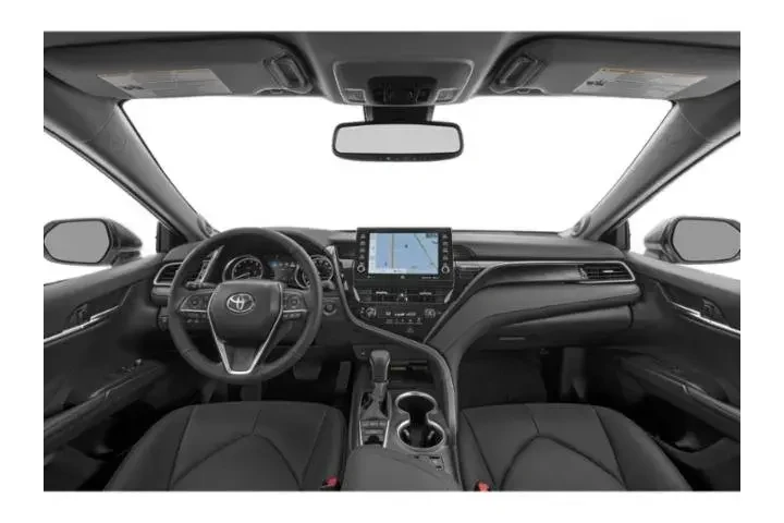 Toyota Camry 2024 XLE 4dr Se image 4