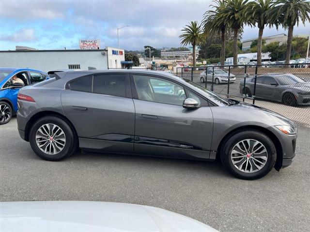 $26000 : Used 2020 I-PACE S AWD for sa image 4