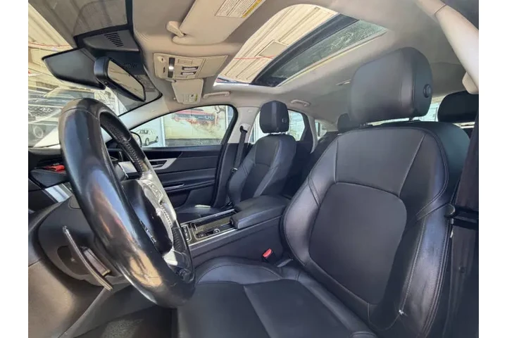 $16999 : 2017 XF 35t image 10