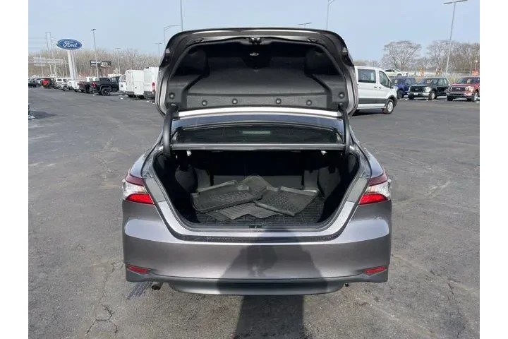 $23988 : Toyota Camry Hybrid 2022 LE image 5