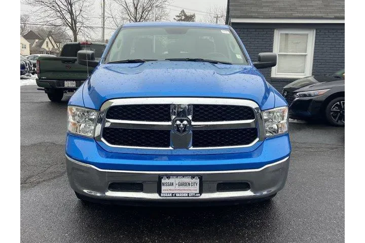 $23617 : Ram 1500 Classic 2024 4x4 SL image 2