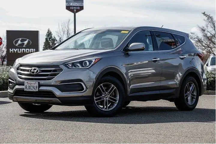$10991 : Hyundai SANTA FE Sport 2018 image 1
