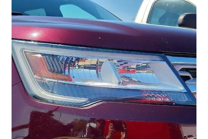 $19944 : Ford Explorer 2019 AWD XLT 4 image 8