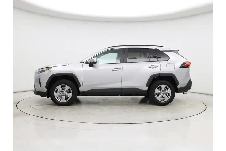 $36998 : Toyota RAV4 2025 AWD XLE 4dr image 3