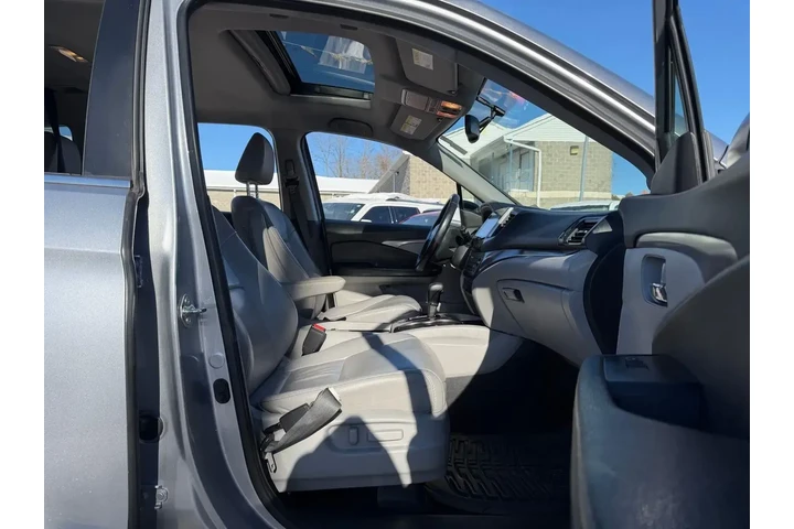 $10998 : Honda Pilot 2017 AWD EX-L 4d image 8