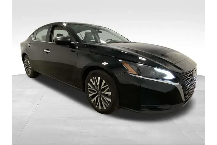 $19785 : Nissan Altima 2025 2.5 SV 4d image 5