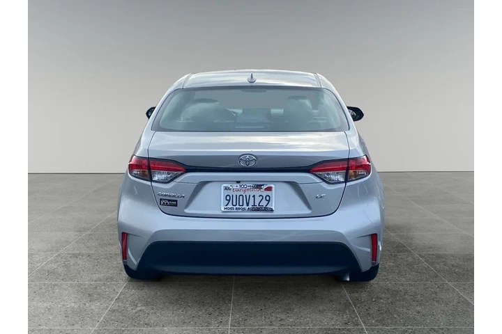 $26281 : Toyota Corolla 2025 LE 4dr S image 4