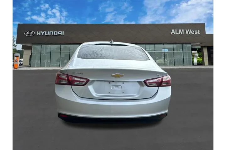 $11520 : Chevrolet Malibu 2020 LT 4dr image 6