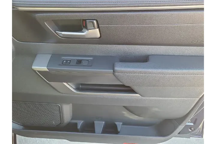 $38964 : Toyota Tundra 2024 4x2 SR5 4 image 9