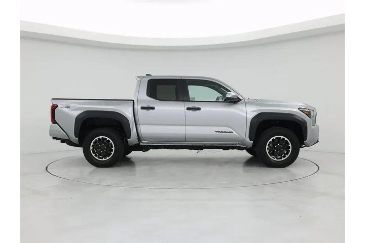 $39998 : Toyota Tacoma 2025 4x4 SR5 4 image 7