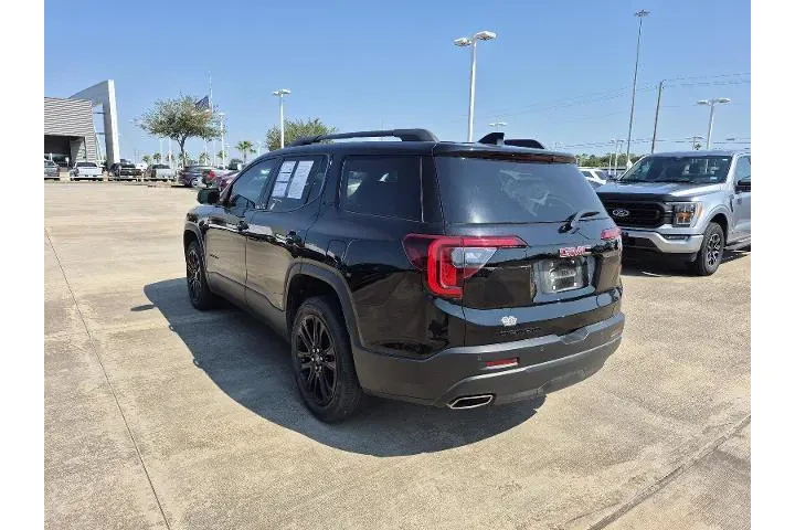$27483 : GMC Acadia 2023 SLE 4dr SUV image 4