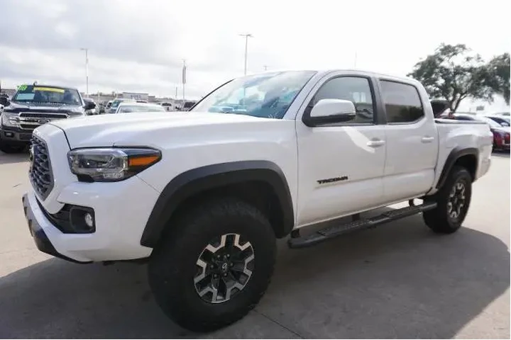 $39688 : Toyota Tacoma 2023 4x4 TRD P image 3