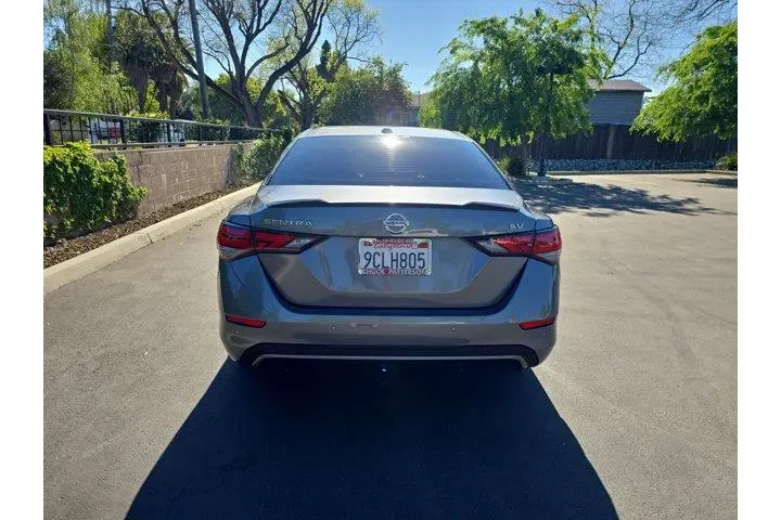 $17995 : Nissan Sentra 2022 SV 4dr Se image 4