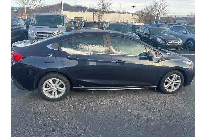 $6000 : Chevrolet Cruze 2016 LT Manu image 4