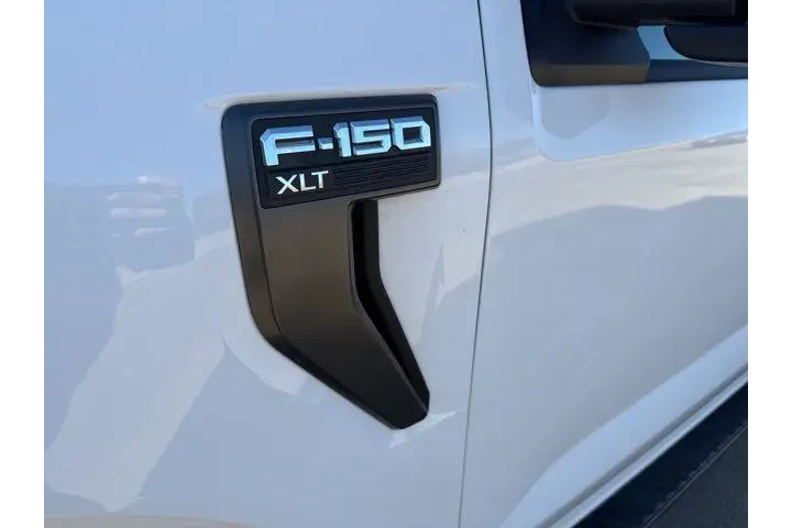 $39253 : Ford F-150 2023 4x4 XLT 4dr image 9