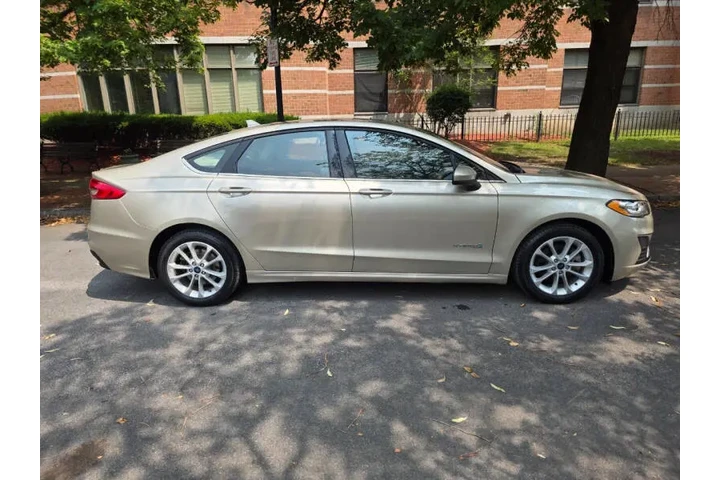 $15995 : 2019 Fusion Hybrid SE image 8