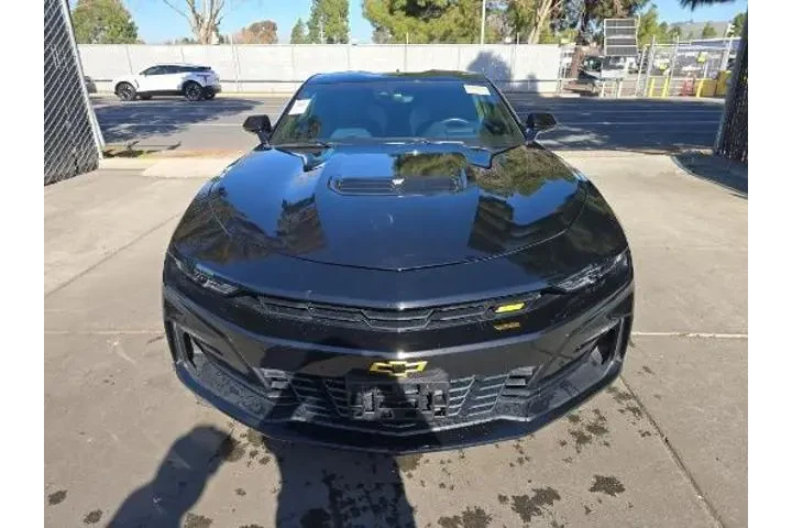 $39880 : Chevrolet Camaro 2019 SS 2dr image 2