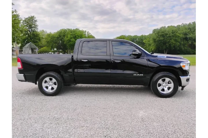 $23995 : 2019 RAM 1500 Big Horn image 10