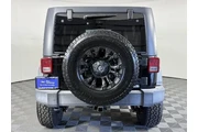 Jeep Wrangler JK Unlimited 2 thumbnail