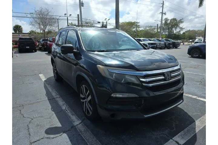 $7997 : Honda Pilot 2016 Touring 4dr image 1