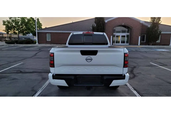 $27500 : 2024 Frontier SV image 8
