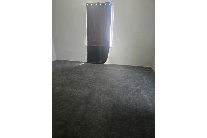 $750 : cuarto de renta image 2