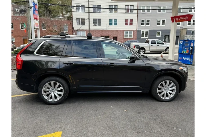 $16995 : 2017 XC90 Momentum image 7
