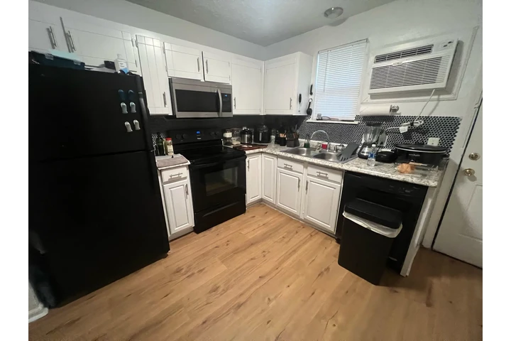 $700 : Se Renta Habitacion image 3